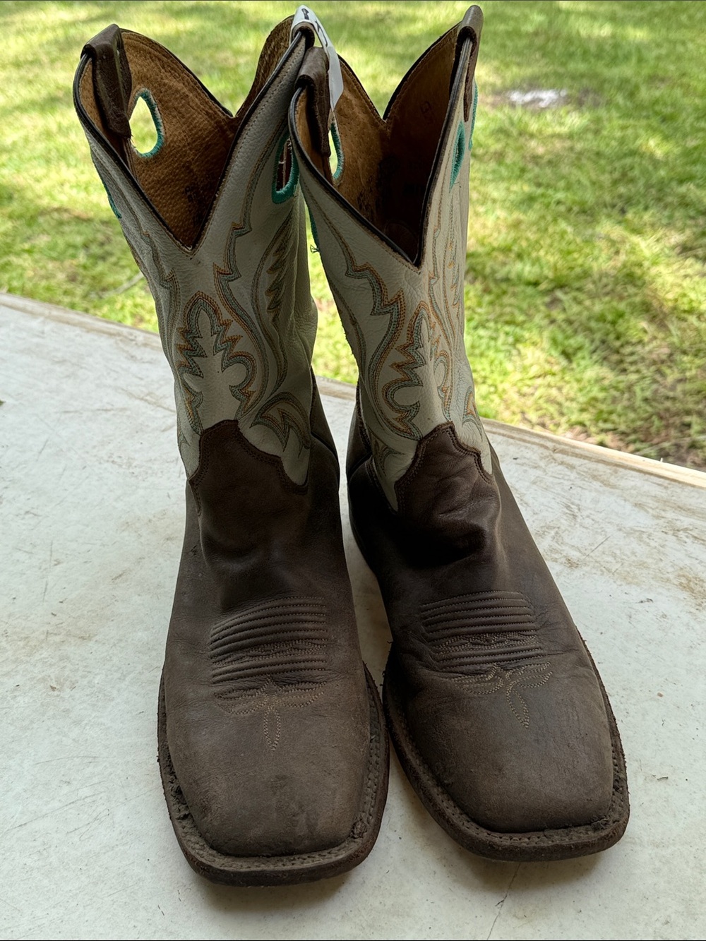 Justin Boots Brown and Cream Western Cowboy Boots